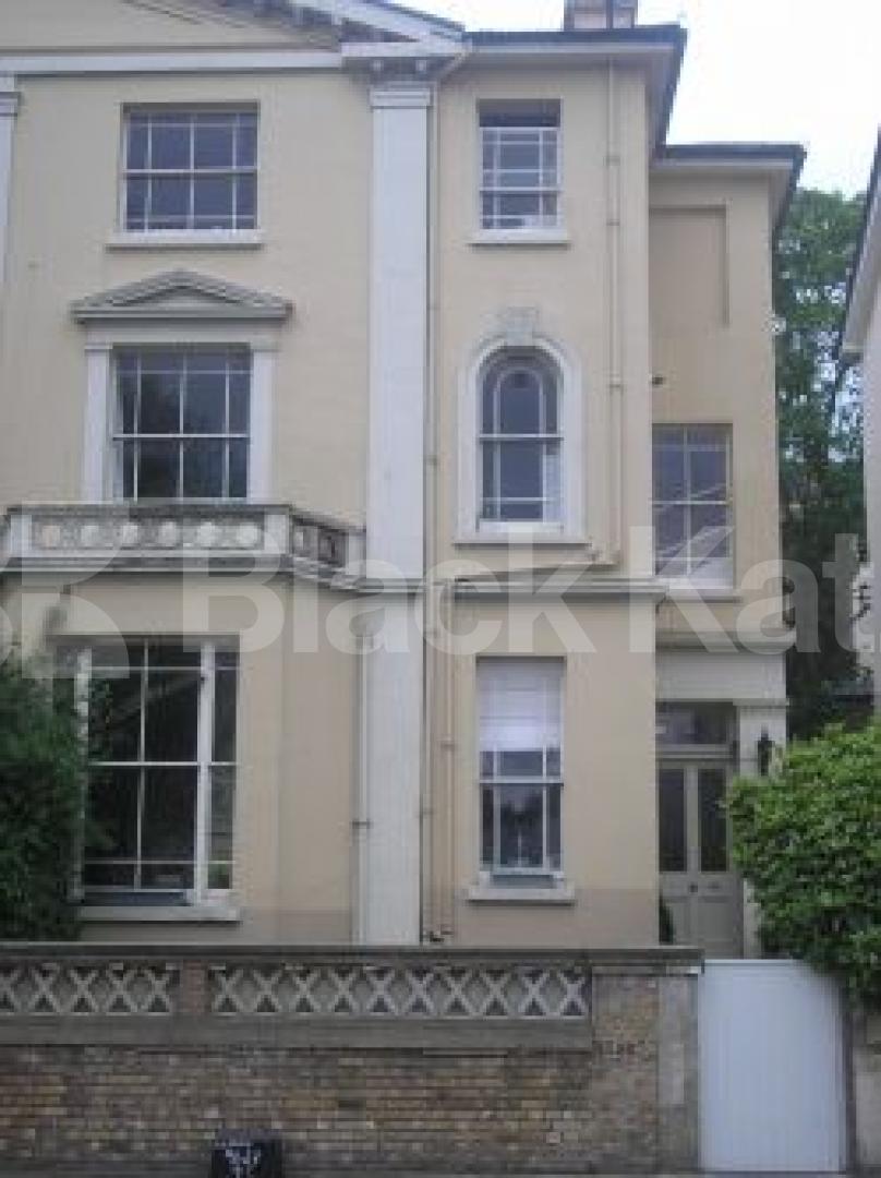 			2 Bedroom, 1 bath, 1 reception Flat			 Regents Park Road, REGENTS PARK NW1